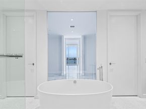 700 NE 26th Ter 4903, Miami FL 33137