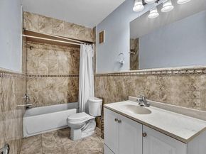 9900 SW 12 st, Pembroke Pines FL 33025