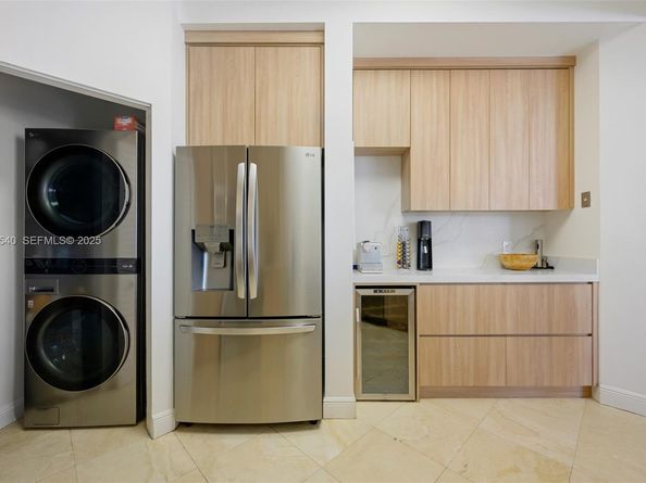 888 Brickell Key Dr 2909, Miami FL 33131