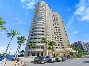 888 Brickell Key Dr 2909, Miami FL 33131