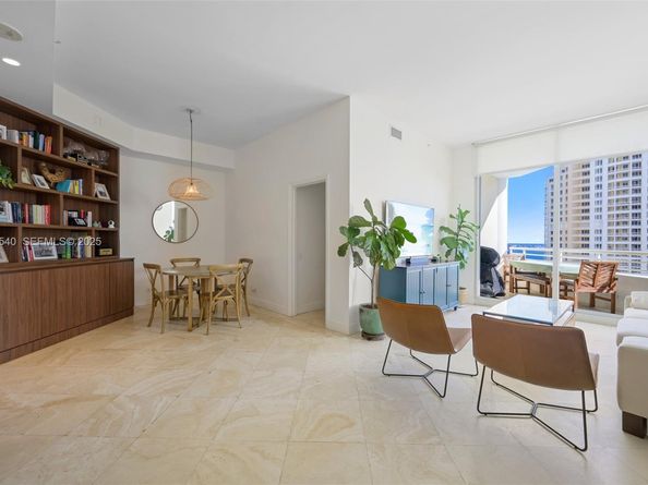 888 Brickell Key Dr 2909, Miami FL 33131