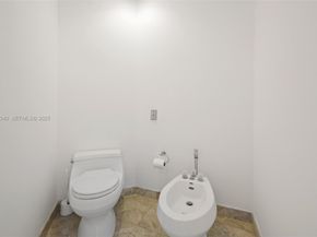 888 Brickell Key Dr 2909, Miami FL 33131