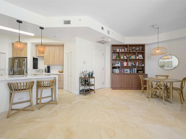 888 Brickell Key Dr 2909, Miami FL 33131