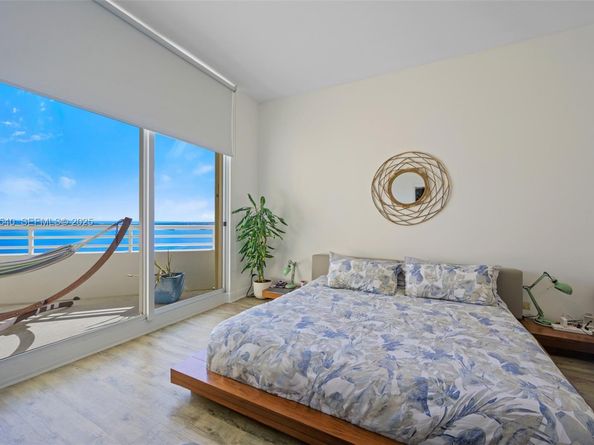 888 Brickell Key Dr 2909, Miami FL 33131