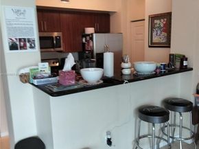 2421 NE 65th St 403, Fort Lauderdale FL 33308