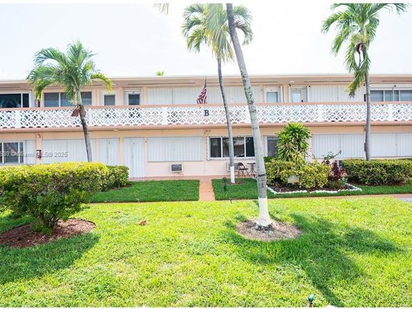 820 SW 11th Ave 15B, Hallandale Beach FL 33009