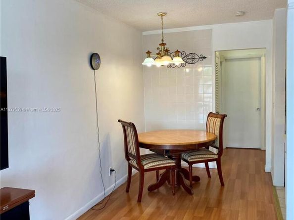 820 SW 11th Ave 15B, Hallandale Beach FL 33009