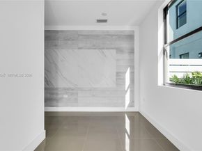 225 NW 40 Ct, Miami FL 33126