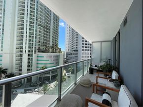 1300 Brickell Bay Dr 806, Miami FL 33131