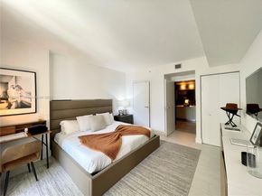 1300 Brickell Bay Dr 806, Miami FL 33131