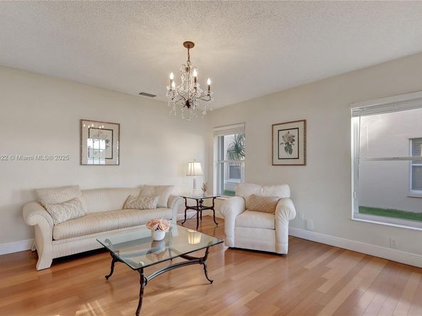 17516 NW 7th St, Pembroke Pines FL 33029