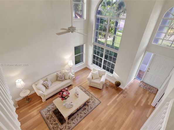 17516 NW 7th St, Pembroke Pines FL 33029