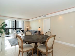 2333 Brickell Ave 1710, Miami FL 33129