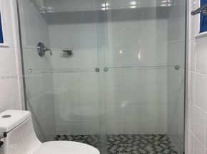 2333 Brickell Ave 1710, Miami FL 33129