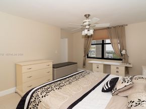 2333 Brickell Ave 1710, Miami FL 33129