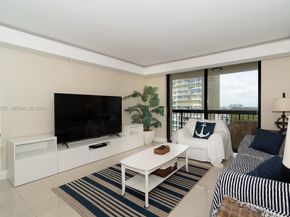 2333 Brickell Ave 1710, Miami FL 33129