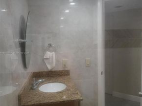 8801 Wiles Rd 208, Coral Springs FL 33067