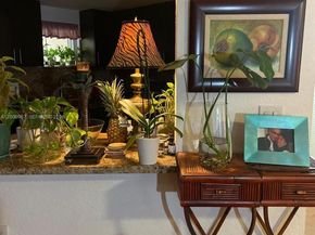 8225 Lake Dr 404, Doral FL 33166