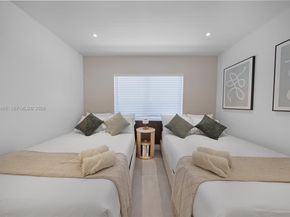 166 NW 41st St, Miami FL 33127