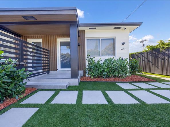 166 NW 41st St, Miami FL 33127