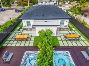 166 NW 41st St, Miami FL 33127