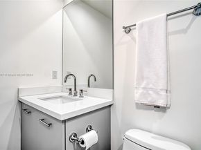 Undisclosed Address #A11659387, Hollywood FL 33019