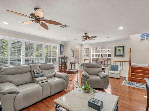 616 NE Venezia Lane 616, Boca Raton FL 33487
