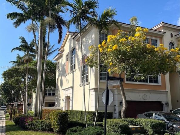 616 NE Venezia Lane 616, Boca Raton FL 33487