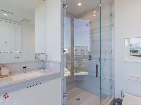 17975 Collins Avenue 502, Sunny Isles Beach FL 33160