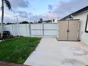 5100 SW 116th Ave, Miami FL 33165
