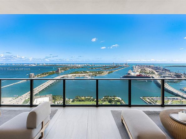 1000 Biscayne Blvd 5101, Miami FL 33132