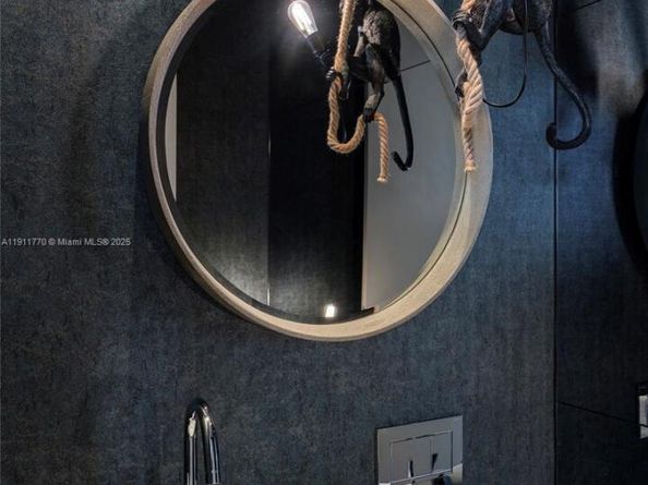 1000 Biscayne Blvd 5101, Miami FL 33132