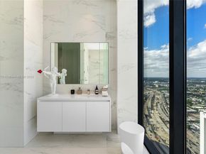 1000 Biscayne Blvd 5101, Miami FL 33132