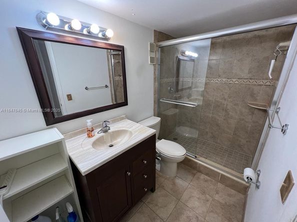 7160 Fairway Dr J18, Miami Lakes FL 33014