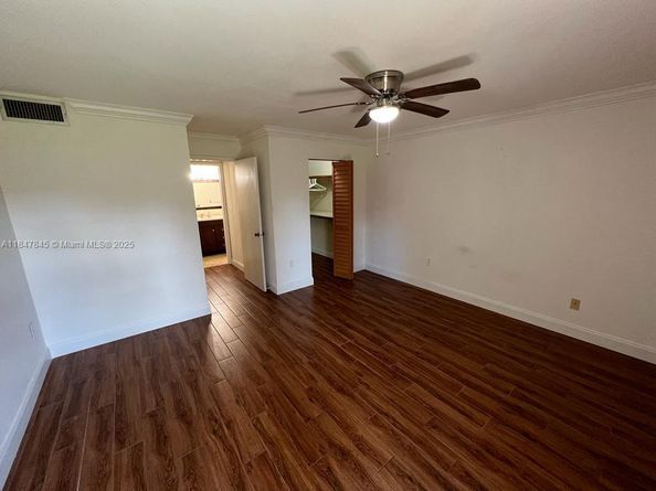 7160 Fairway Dr J18, Miami Lakes FL 33014