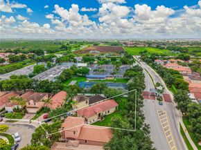 3910 NE 10th Dr, Homestead FL 33033