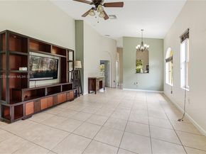 3910 NE 10th Dr, Homestead FL 33033
