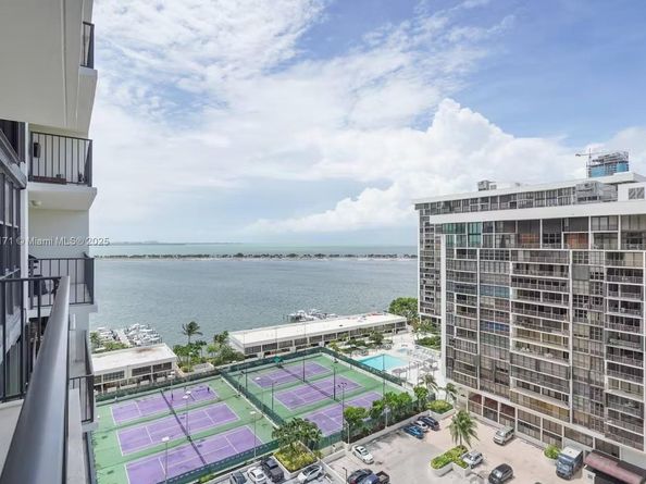 1901 Brickell Ave B1706, Miami FL 33129