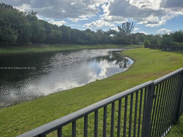 4108 Veleiros Ave, Deerfield Beach FL 33064