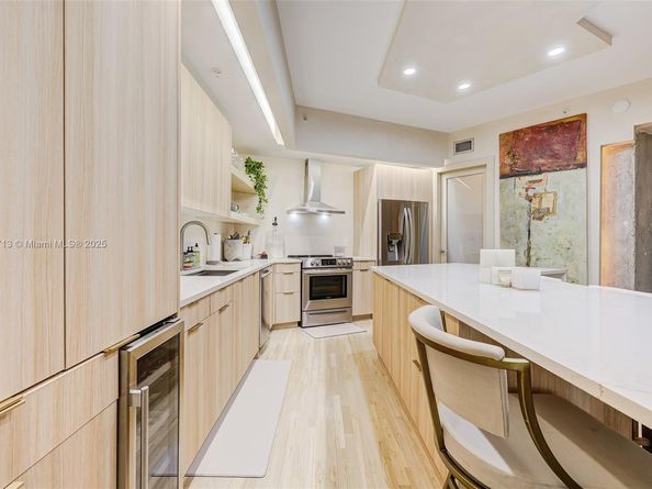 2001 Meridian Ave 307, Miami Beach FL 33139