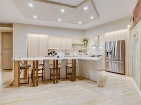 2001 Meridian Ave 307, Miami Beach FL 33139