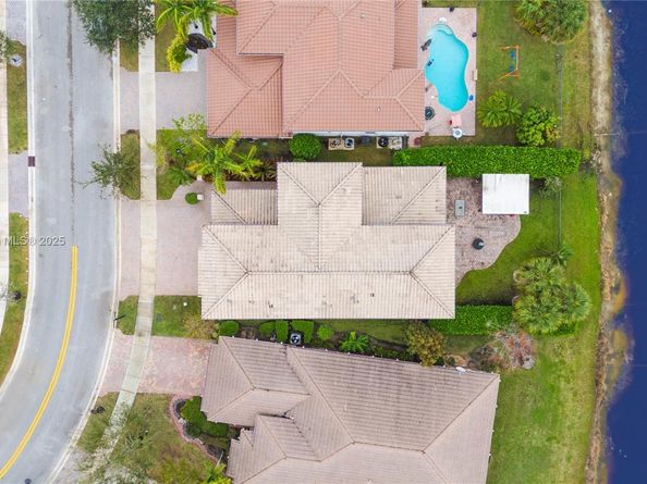 8264 NW 118th Way, Parkland FL 33076