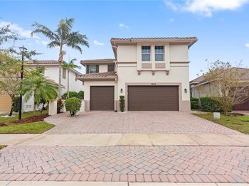 8264 NW 118th Way