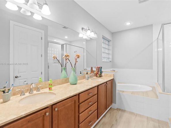 8264 NW 118th Way, Parkland FL 33076