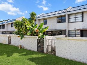 2528 N 38 Ave D32, Hollywood FL 33021