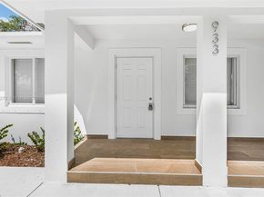 933 NW 50th St, Miami FL 33127