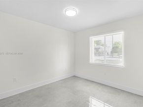 933 NW 50th St, Miami FL 33127