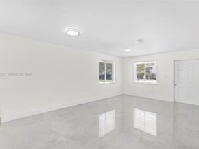 933 NW 50th St, Miami FL 33127