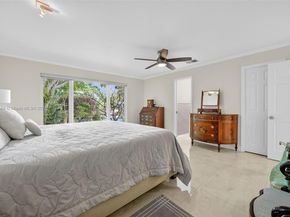 1733 NE 35th St, Oakland Park FL 33334