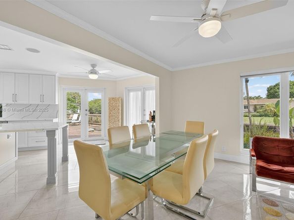 1733 NE 35th St, Oakland Park FL 33334